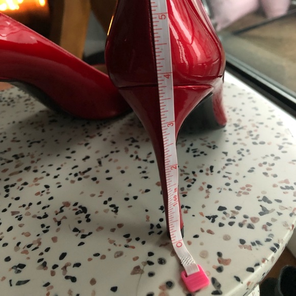 STUART WEITZMAN red patent pumps, SZ 7.5 - Picture 2 of 9